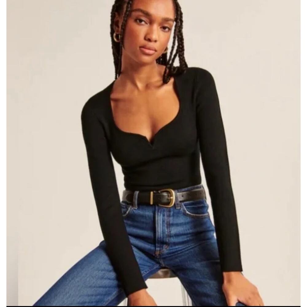 Abercrombie & Fitch Notch Sweetheart Sweater Knit Bodysuit Long Sleeve Top Black